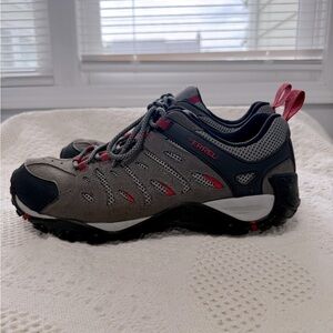 Merrell Crosslander 2 Low Top lace up Hiking ShoesGranite Cherry mens Size 11.5